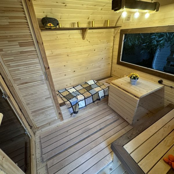 комната отдыха в бане бочке квадро