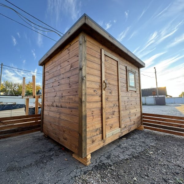 деревянный сарай