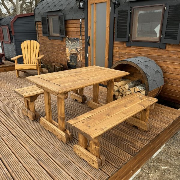 баня бочка квадро, дровник и стол со скамьями